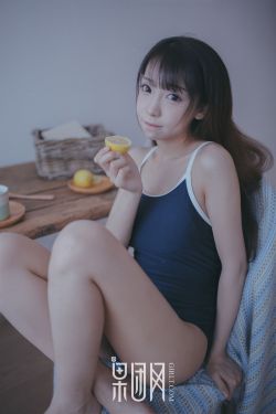 美女跳舞